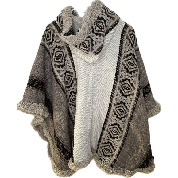 MILMARTE Wool Hooded Poncho Ethnic Boho Ecuador Tan One Size - Picture 2 of 8